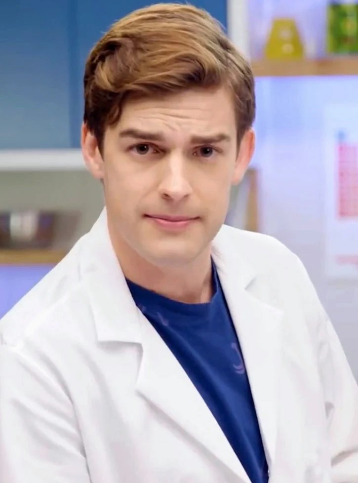 Matthew MatPat Patrick appearing in a 2020 NickRewind video, years before the 2026 Amanda the Adventurer film announcement
