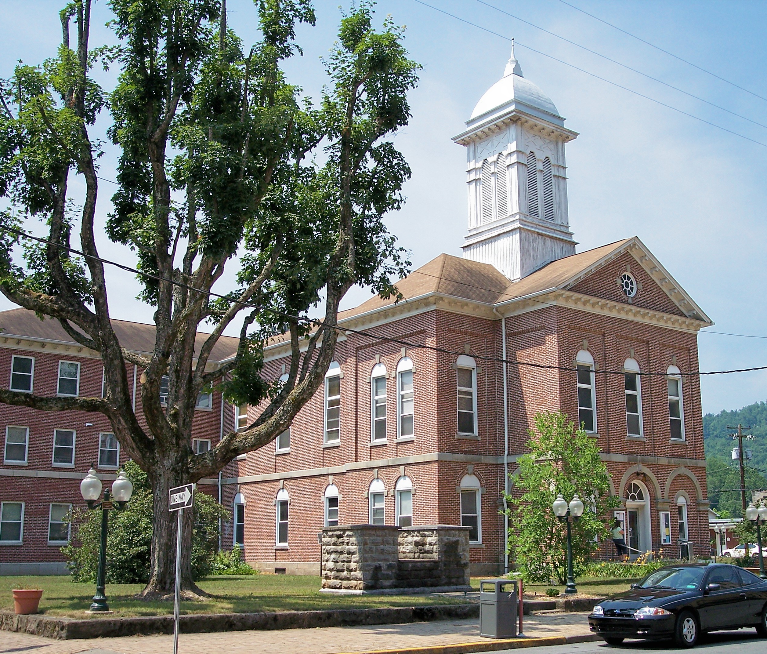 Braxton County Courthouse in Sutton, West Virginia, the county seat near Flatwoods