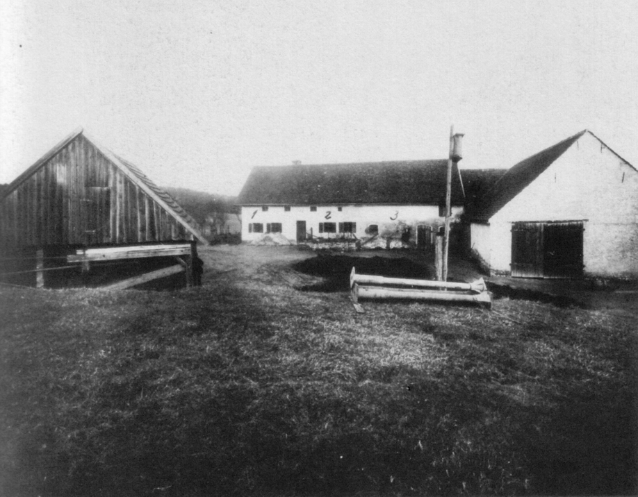 Historic photograph of the Hinterkaifeck farmstead in Bavaria